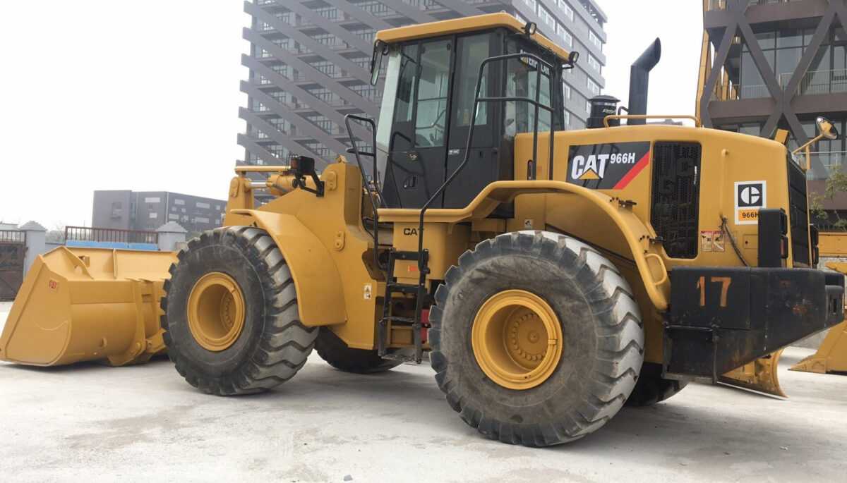 CATERPILLAR - сравнение новых и б/у моделей